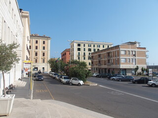 Fototapeta na wymiar Platz vor der Kathedrale in Civitavecchia Italien