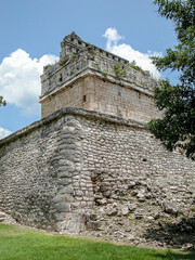 Fototapeta na wymiar Ruins at Chichen Itza