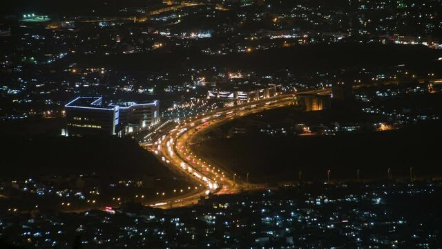 Time-lapse of Sulaymaniyah street by night