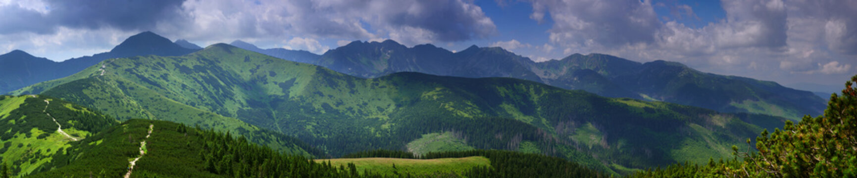 Panorama Tatry Zachodnie - Widok z g&oacute;ry Grześ na Tatry Rohackie