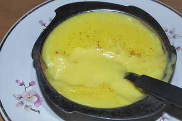 Cinnamon pastry cream