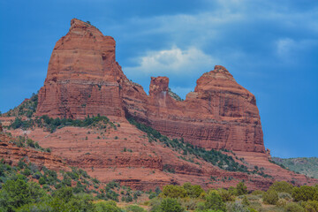 Fototapeta na wymiar Beautiful view of Red rock formations in Northern Arizona, Yavapai County, Coconino National Forest, Arizona