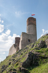 Brama wschodnia zamku królewskiego. Chęciny. Polska © shake_pl