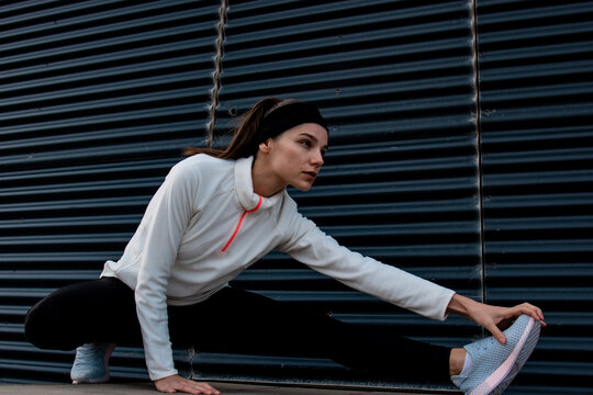 Young women doing streaching 