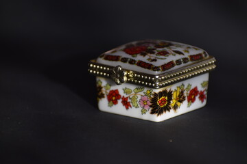 jewelry box with jewelry