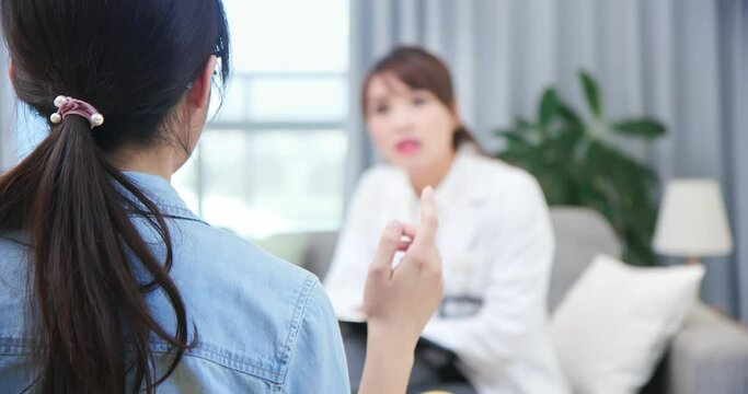 Psychologist see her patient