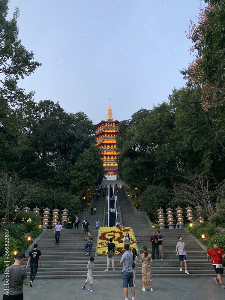 Sticker Escalier de la pagode Leifeng à Hanghzou, Chine