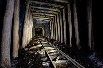 Fototapeta na wymiar Derelict Timber Lined Tunnel - Abandoned Narrow Gauge East Broad Top Railroad - Pennsylvania