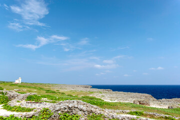 Fototapeta na wymiar 沖縄県　波照間島　日本最南端の海岸