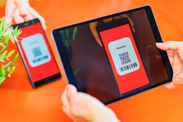 QRコード決済　スマホ決済　非接触決済　キャッシュレス　【ウィズコロナのニューノーマル】