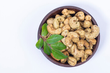 cashew nuts in a bowl