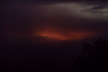 Fototapeta na wymiar Sonnenaufgang im Nebel