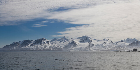 King Haakon Bay, snow covered mountains and glaciers, South Georgia, South Georgia and the Sandwich Islands, Antarctica