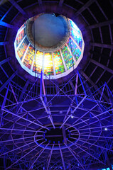 リバプールメトロポリタン大聖堂の美しい天井
