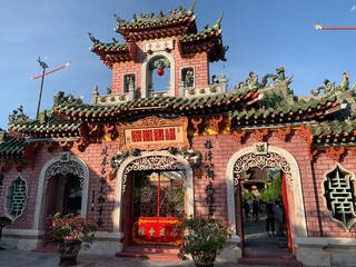 Porte d'un temple &agrave; Hoi An, Vietnam