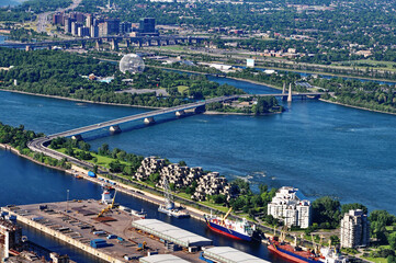 Fototapeta premium Aerial view of the street leading to Île Notre-Dame south of Montreal
