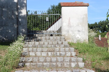 Kirchentreppe Kirchenaufgang Eingangstor Kirchenzaun