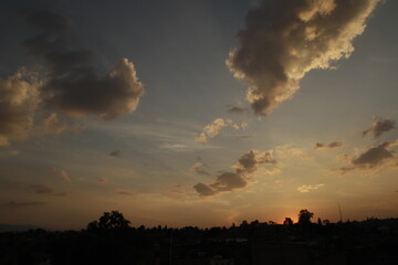 Atardeceres con nubes