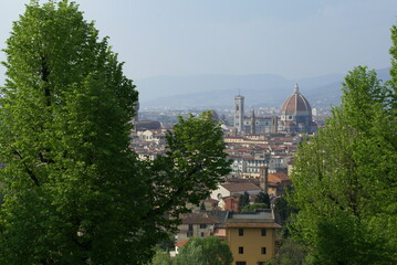 Fototapeta premium Florence, Italy: aerial view of the cathedral in the city centre