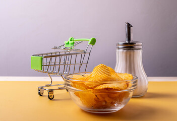 golden crunchy crisps in a bowl