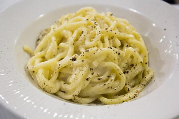 Spaghetti cheese cacio and pepper - 366984226
