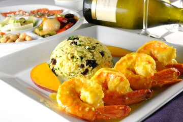 Camarões com Chutney