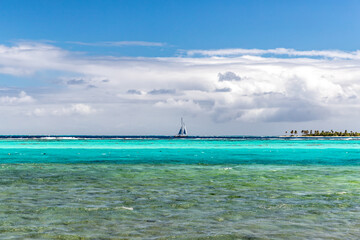 Saint Vincent and the Grenadines, Sailboats on mooring in Tobago Cays