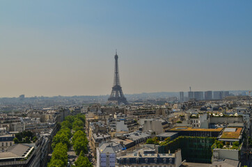 Fototapeta premium Landscape of Paris with the Eiffel Tower