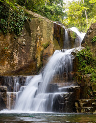 Bella cascada en El Cope, Panamá