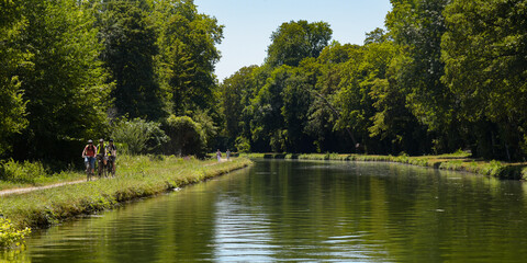 fluvial stroll on the loing