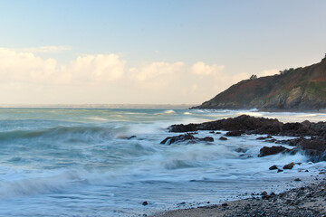 Fototapeta na wymiar Plérin (22) : plage de Martin, la pointe du roselier en arrière plan.