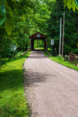 Obraz premium covered bridge summer d