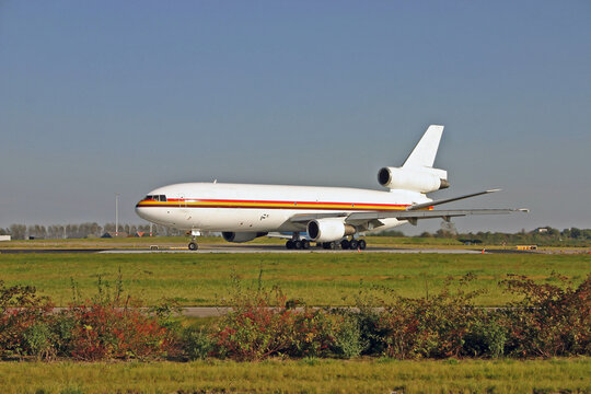 DC-10 cargo plane lining up on the runway
