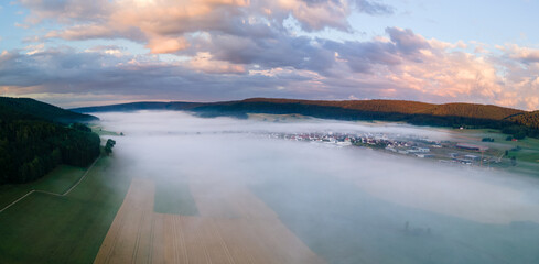 Rietheim-Weilheim bei Tuttlingen am Morgen