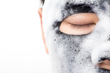 The model wears a bubble mask