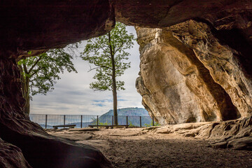 Dir Höhle "Kuhstall" in der Sächsischen Schweiz