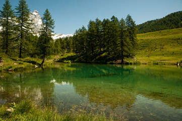 lago - acqua - natura - paesaggio - verde - montagna