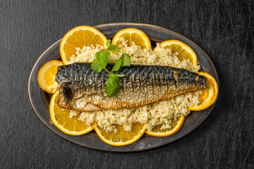 クスクスと岩塩焼きのサバ　北アフリカ／中東料理 couscous and salt mackerel