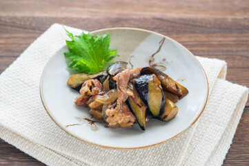 ナスと豚肉の炒め物