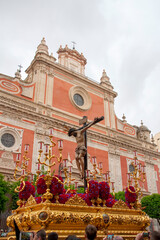 Jesús en la cruz, cristo de la hermandad de san Bernardo, semana santa de Sevilla