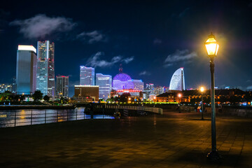 横浜 象の鼻パークから見るみなとみらいの夜景