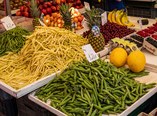 Frisches Gemüse auf dem Markt in Polen