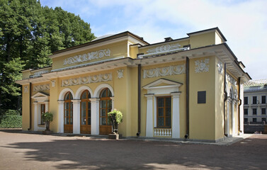 Obraz premium Coffee house at Summer garden in Saint Petersburg. Russia