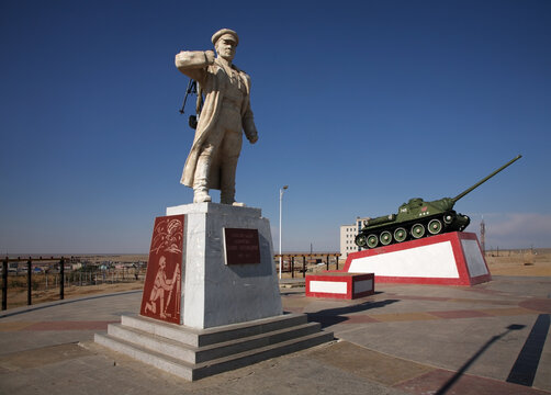 Monument to Dashiyn Danzanvaanchig and tank SU-100 in Sainshand. Mongolia