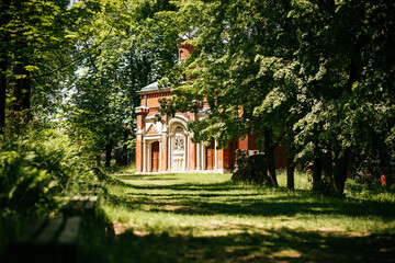 Kalwaria w Piekarach Śląskich piekarska kościół wzgórze park las kościółek piekary śląskie