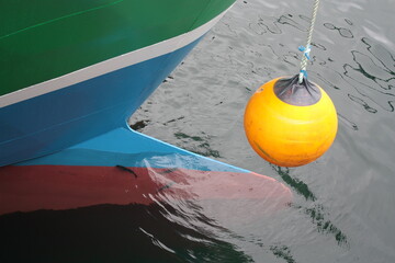bateau-pacman, Guilvinec, Bretagne, France