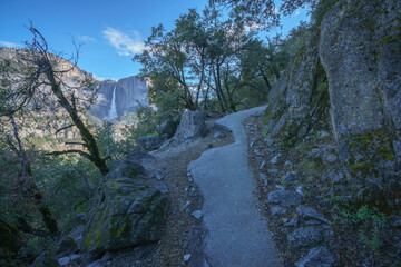 hiking the four mile trail in the yosemite national park in california, usa © Christian B.