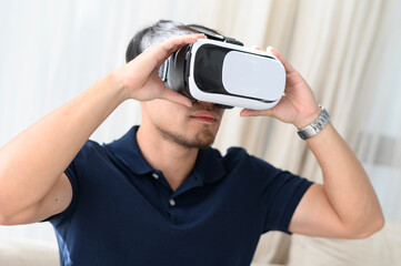 man in vr glasses, watching 360 degree 