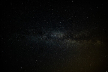 Milchstraße am Himmel bei Nacht in guter Auflösung. Geeignet für Himmel Austausch oder Hintergrund