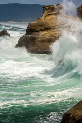 Fototapeta premium Waves at Cape Kiwanda on the Oregon coast at Pacific City.